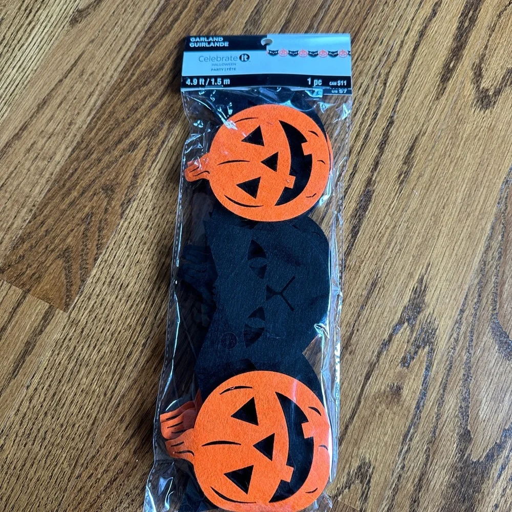 Halloween Felt Garland Black Cats And Pumpkins 4.9 ft.